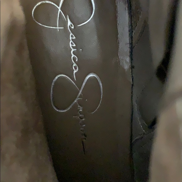 JESSICA SIMPSON  tan buckled short boots size 8. - Picture 5 of 10